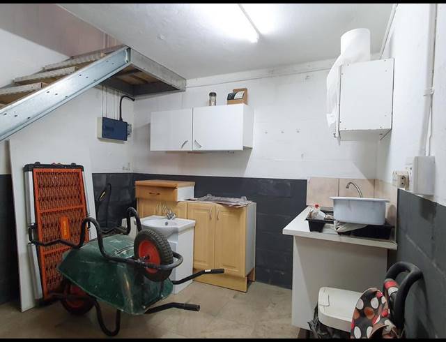 INDUSTRIAL PROPERTY TO RENT IN MANSFIELD INDUSTRIAL